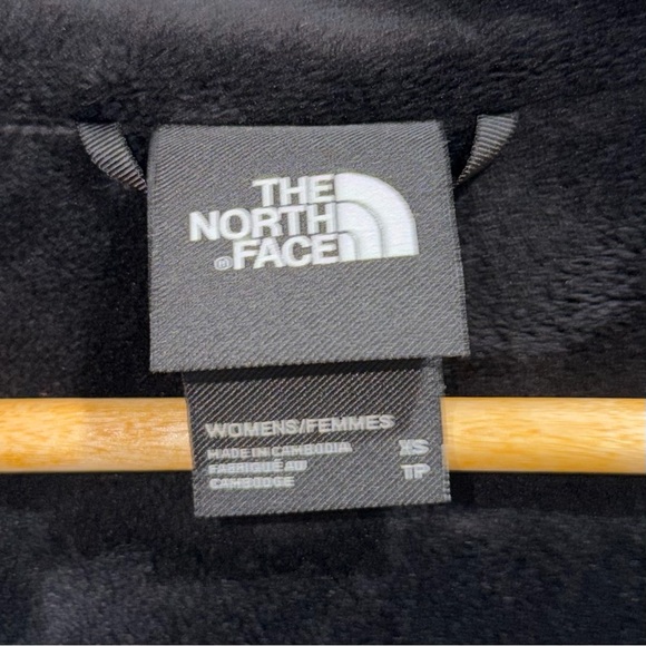 The North Face Shelbe Raschel Faux Fur Lined Hooded Windwall Jacket - Picture 8 of 10